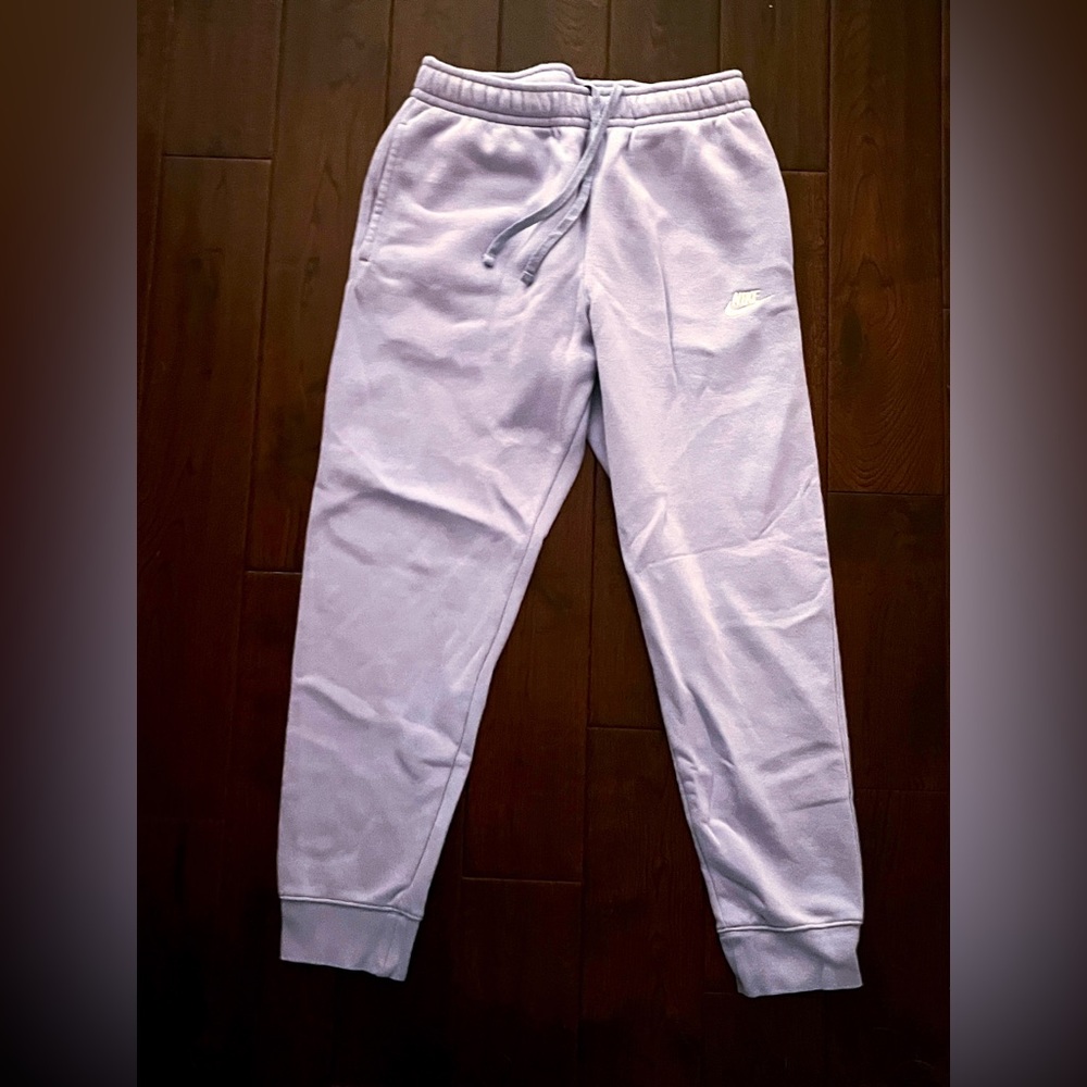 Men’s Nike Purple Lilac Sportswear Club Fleece Joggers sz. Small